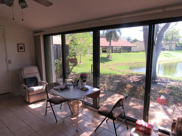 606 Sea Pine Way #D — Photo 10