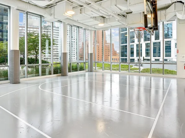 10 City Point image 13 of 28