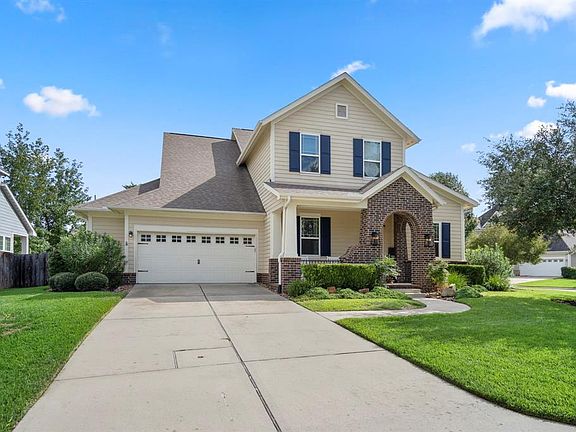 3rd image of 142 Cherry Oak Ln