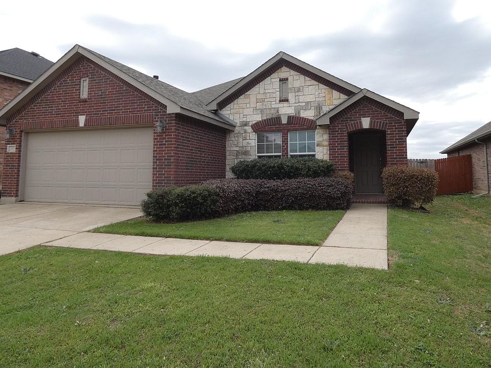 1st image of 2108 Barracks Dr