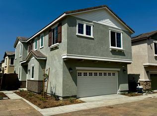 16185 Lozano St, Fontana, CA 92336