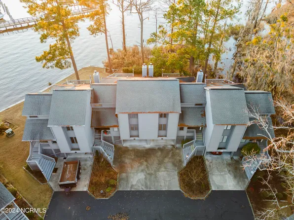 152 Riverboat Drive, Washington, NC 27889
