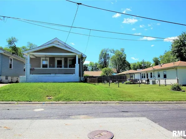 2121 N Underhill St, Peoria, IL 61604