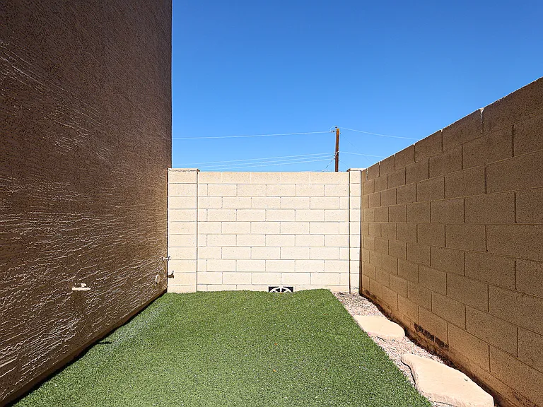 3221 N 37th St #32 — Photo 24