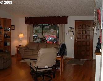 4th image of 14203 NE Mountain View Dr