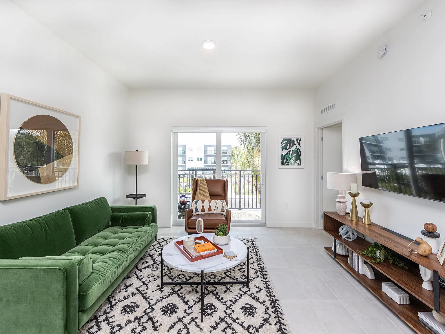 The MID Apartment Residences — Photo 3