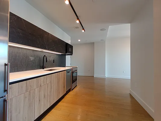 Rented by City Vista Inc | media 28