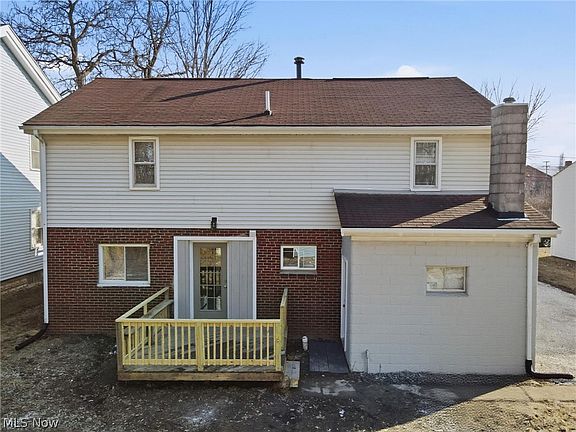 2nd image of 119 Pleasant Ave