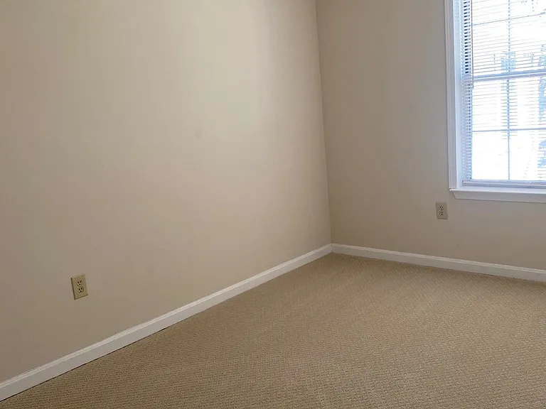 8569 Harvest View Ct — Photo 11