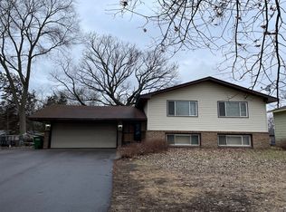 8994 Lexington Ave N, Circle Pines, MN 55014