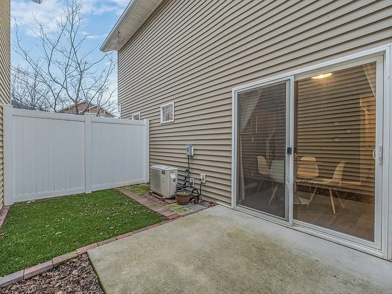 3324 E Garin Ct — Photo 11