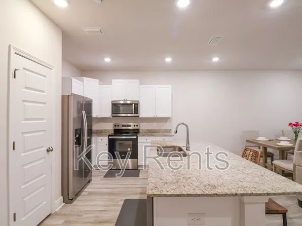 7174 Village Ln, Pensacola, FL 32504