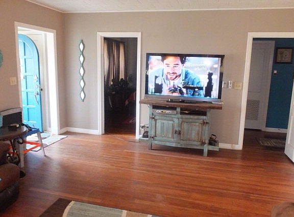 Living Room-2