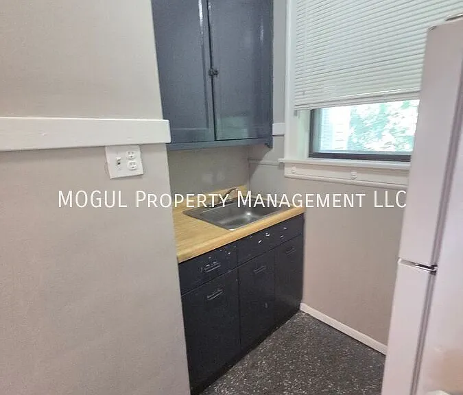 4617 S Broadway #2S — Photo 3