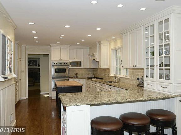 5th image of 8205 Hackamore Dr
