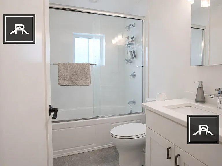 53 Quint Ave #5 — Photo 9