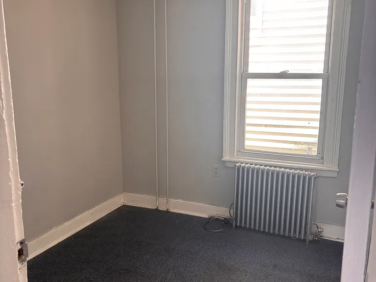 174-176 Jefferson St #2 — Photo 4