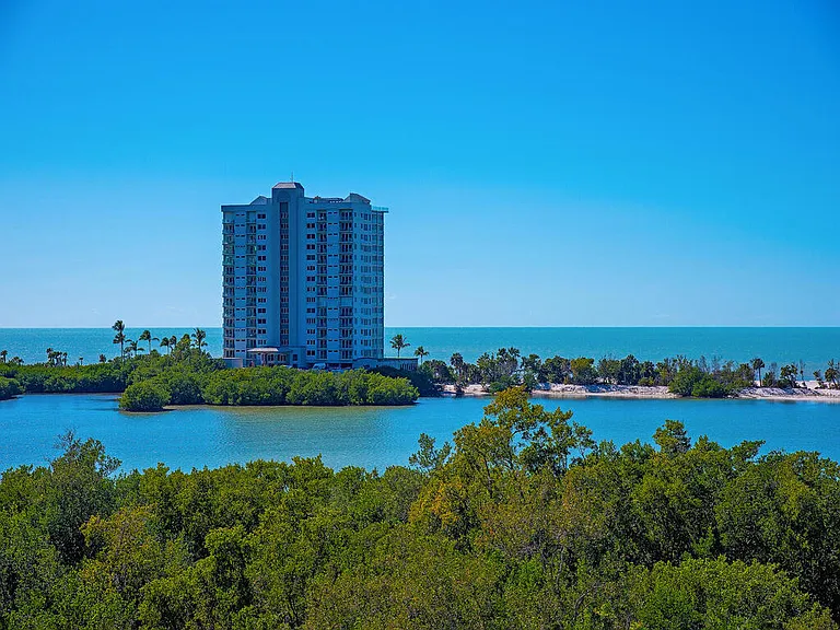 5501 Heron Point Dr #503 — Photo 5