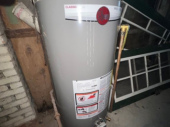 5th image of 46 Sagamore St