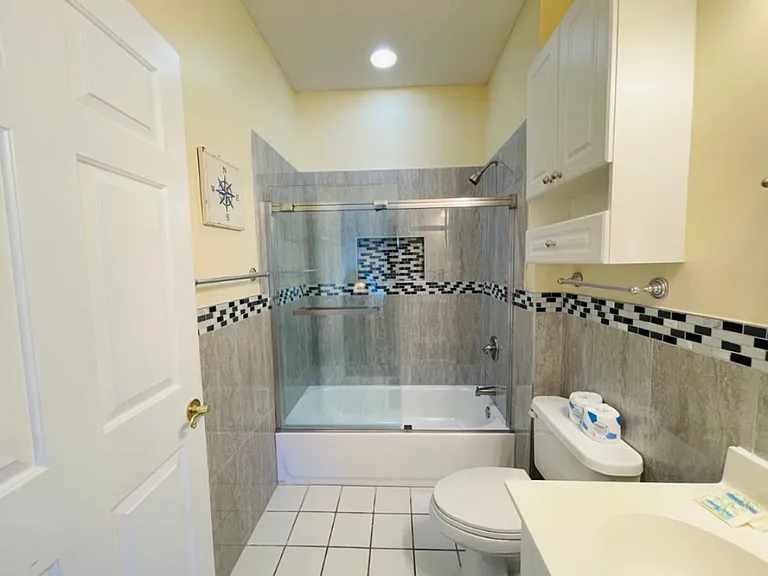 4870 Dahlia Ct #302 — Photo 6