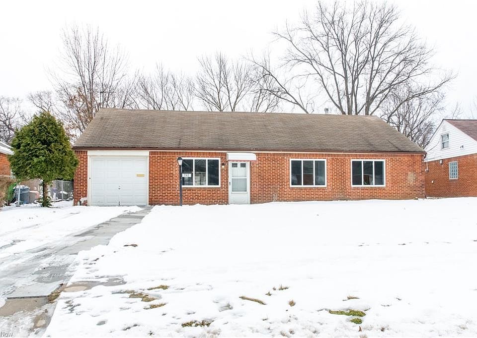 1st image of 741 Hemlock Dr