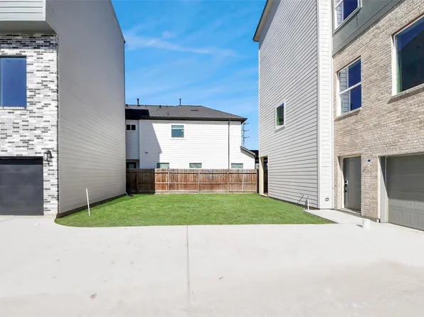 5510 Hardy St, Houston, TX 77009