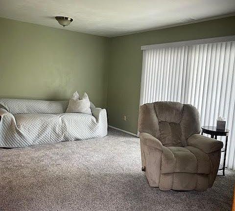 4th image of 650 Newbridge Road #33