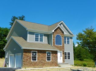 57 Four Corners Blvd, Hopewell Junction, NY 12533