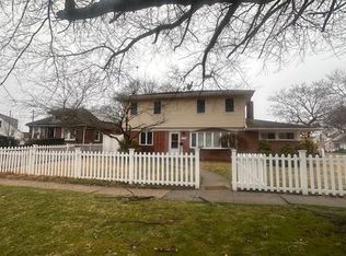 1240 Langdon Boulevard, Rockville Centre, NY 11570