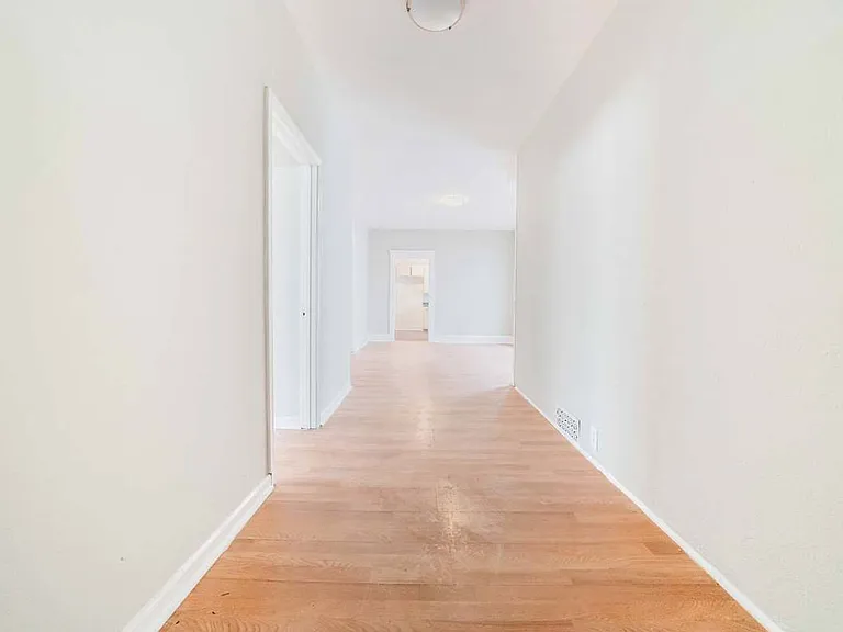 4310 Daisy Ave — Photo 7