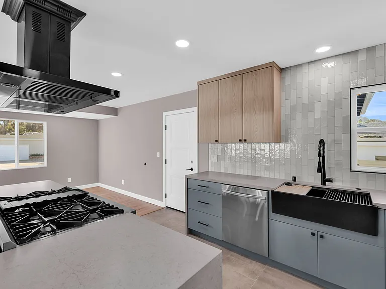 5850 Jan Dr — Photo 16