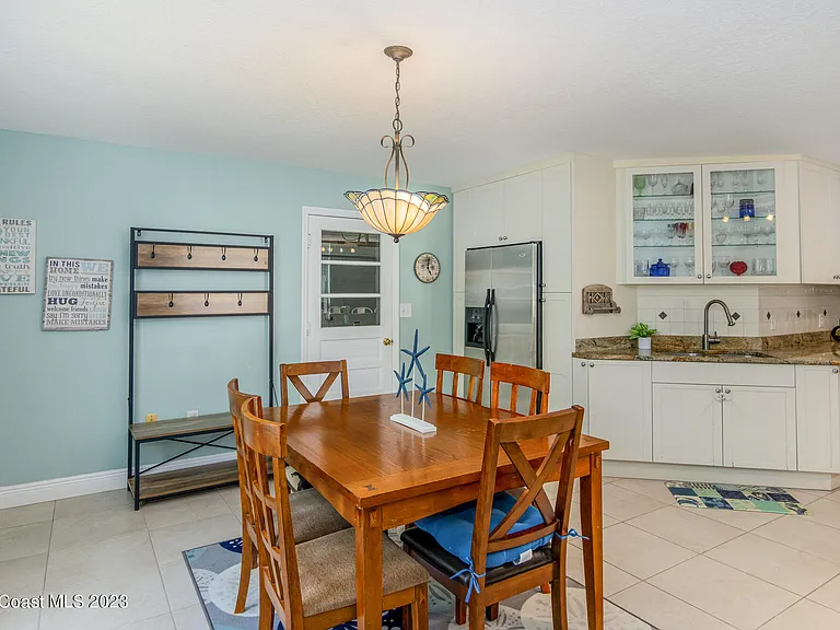 187 Jamaica Dr — Photo 12
