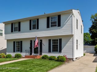 382 Ridgewood Ave, Glen Ellyn, IL 60137