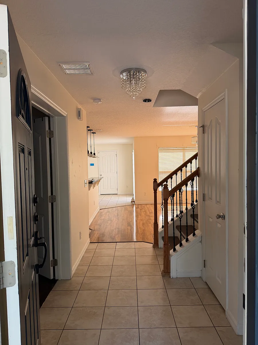 Building Photo - 3013 Hydrus Dr