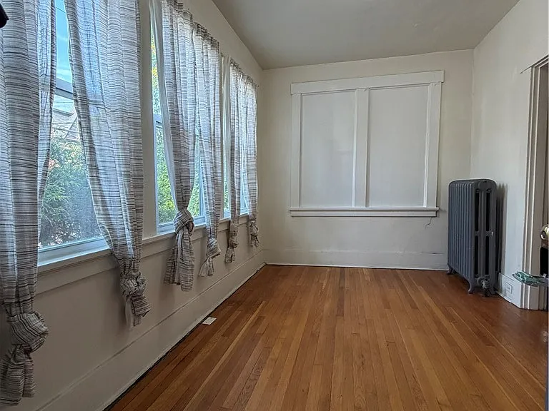 5730 Howe St #1 — Photo 2