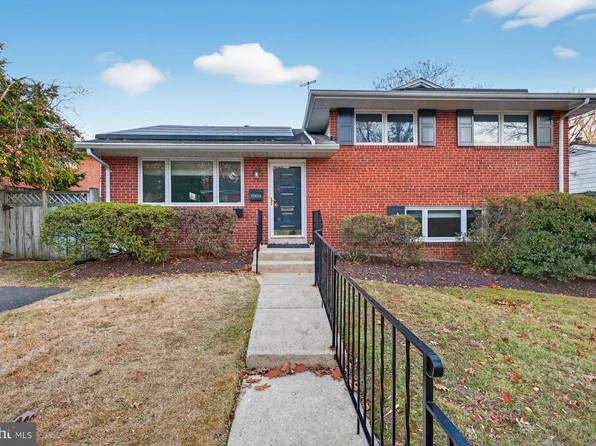 10405 Leslie St, Silver Spring, MD 20902