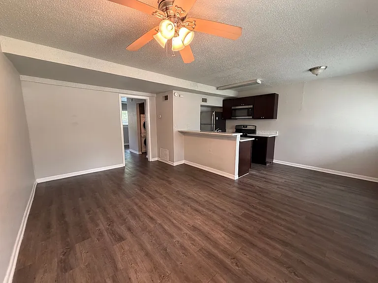 1202 Newning Ave #109 — Photo 3