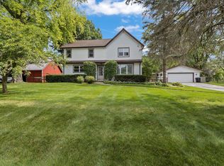 17725 W Beres Rd, New Berlin, WI 53146