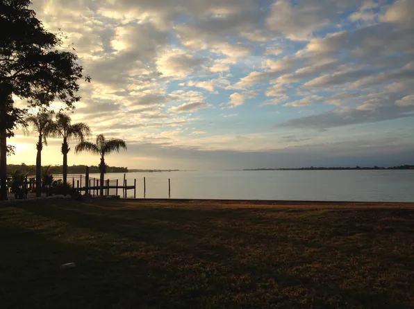 213 18th St NW, Bradenton, FL 34205
