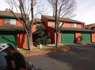 9304 River Oaks Ln, Orangevale, CA 95662