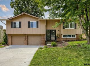 3203 Golden Blvd, Bellevue, NE 68123