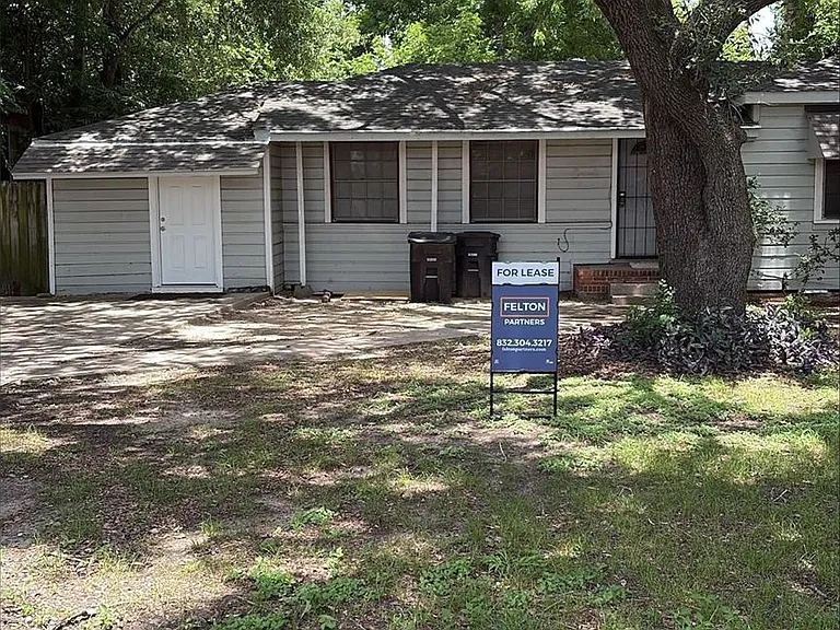 4723 Eppes St — Photo 2