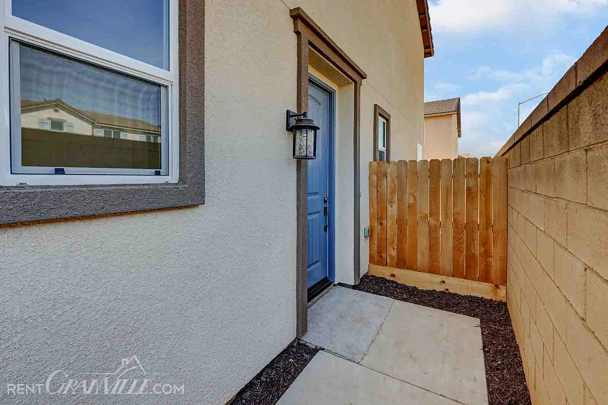 Building Photo - 2980 E Escarpa Dr