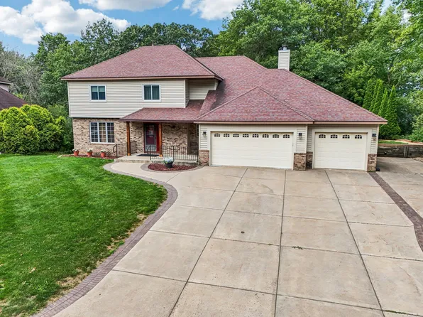 13721 Danbury Path, Rosemount, MN 55068