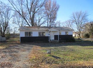 202 SE 7th St, Bentonville, AR 72712