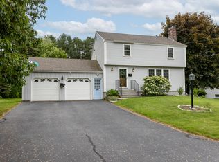 13 Brentwood Rd, Cape Elizabeth, ME 04107