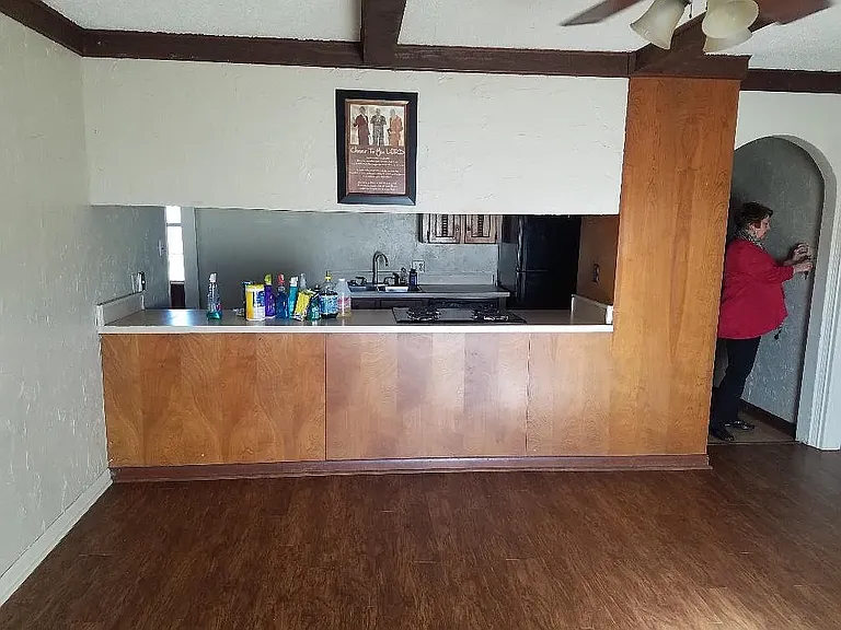 102 Wells St — Photo 3