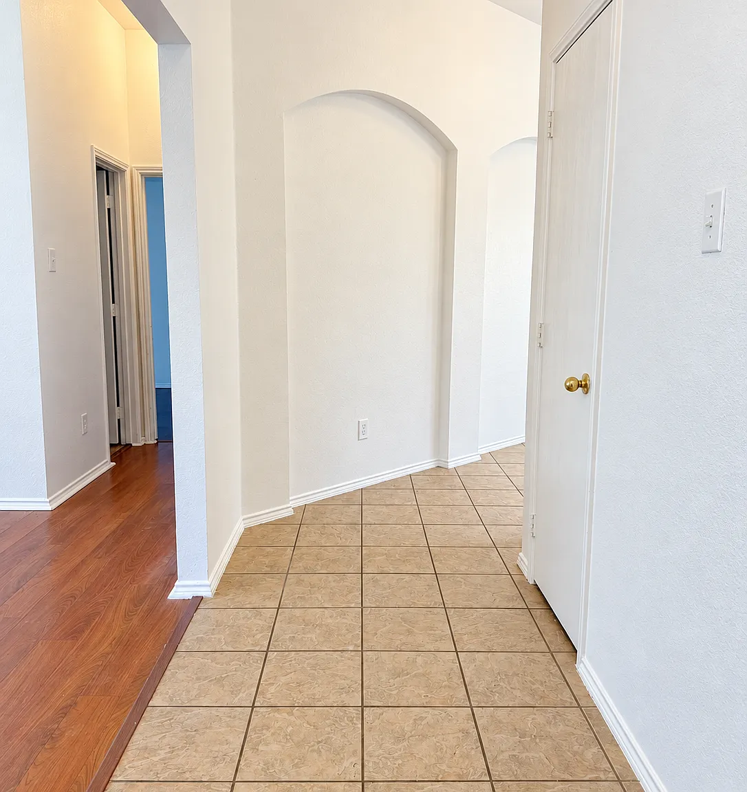 3 bed, 1733 sqft, $2,000 — Photo 3