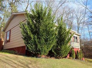 735 Thompson Rd, Culloden, WV 25510