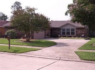 211 Meredith Dr, Slidell, LA 70458
